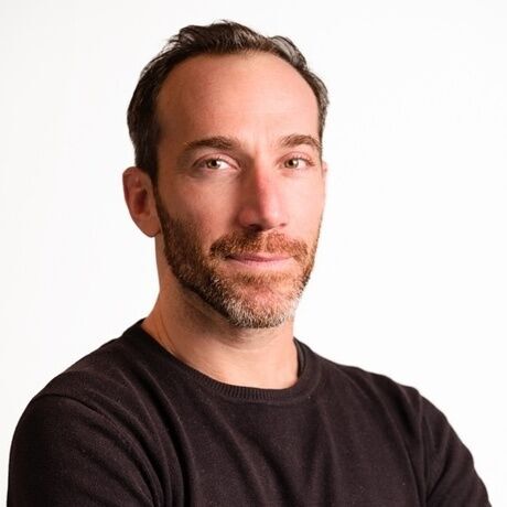 Ido white social 4 copy