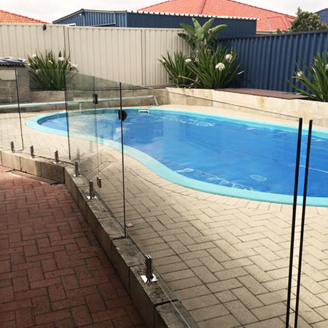 Glass pool fencing baldivis 800x533