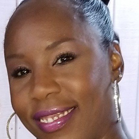 Candice headshot caribbean