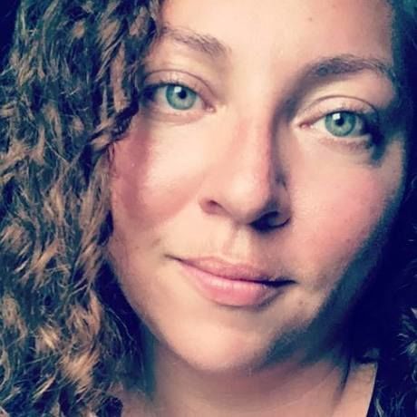 Jill blum color headshot