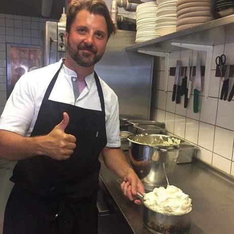 F1d794a6 564c 4e6d 81f1 414e4e6c7b45