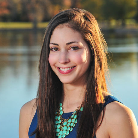 Elle powell headshot