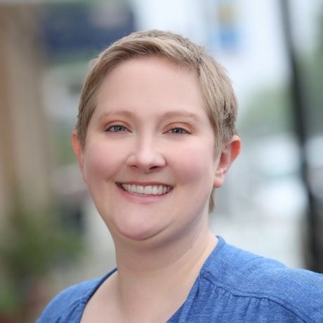 Julie headshot 2015 small for web