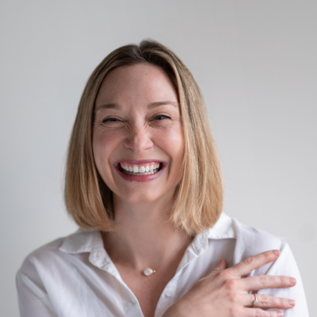 Caro lukins headshot