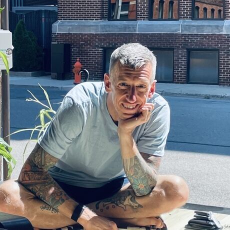 Profile 2022 cropped