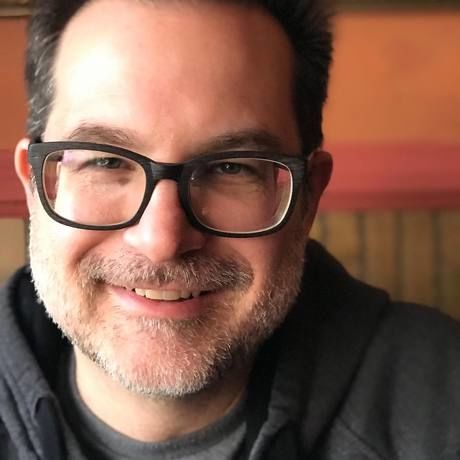 Chris moon headshot 2019