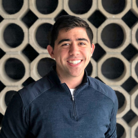 Spring 2019 headshot square m