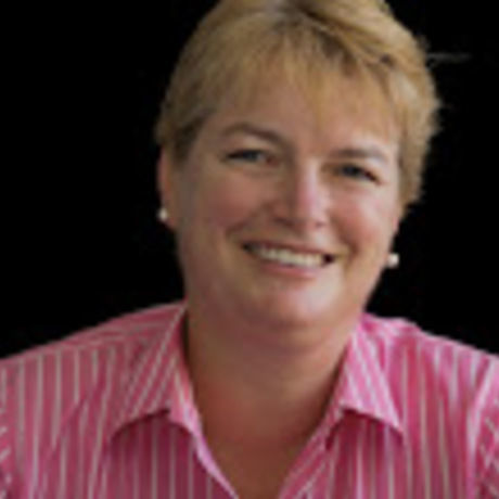 Lynn s headshot