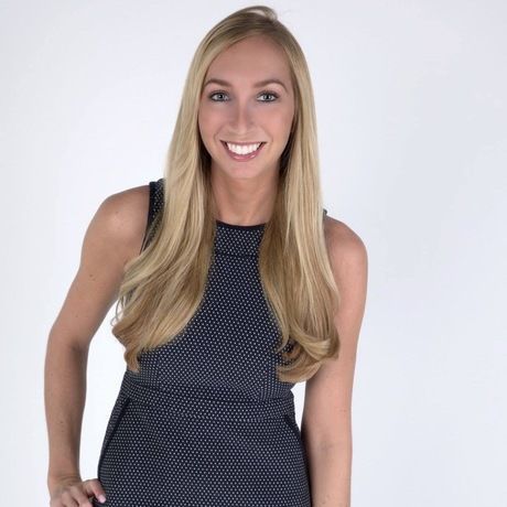 Headshot danielle mckenzie