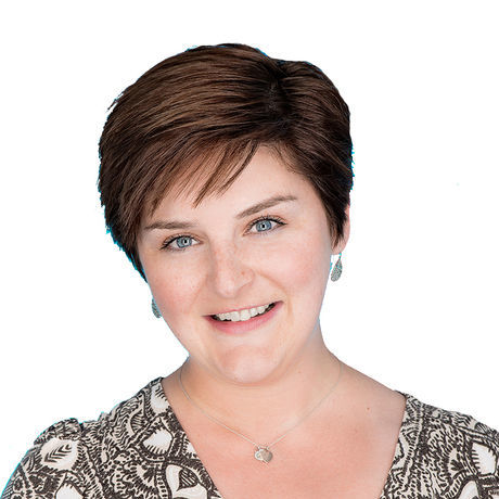 Lynsey headshot
