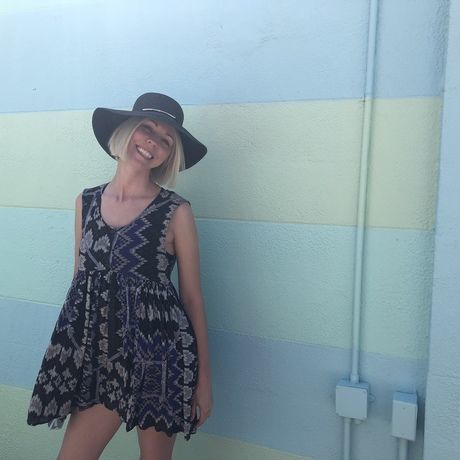 6c79e2ce 6b81 403d b94c a5a0fc0f5812