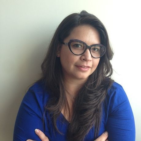 Paula bluetop sizedown