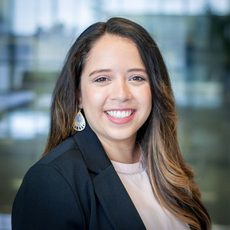 Dania castro headshot