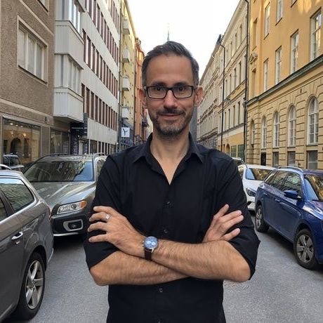 Dennis in the street