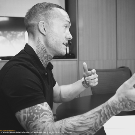 White background.00 00 18 17.still007