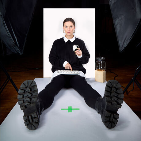 2025 12 19 portrait 1x1