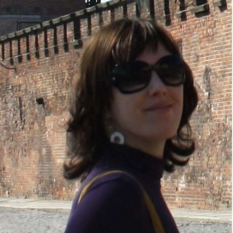Agi szembol krakko