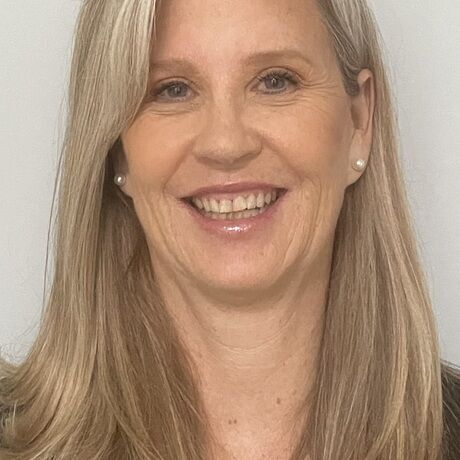 Judy knight headshot 7 2022