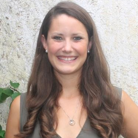 Cristina headshot square