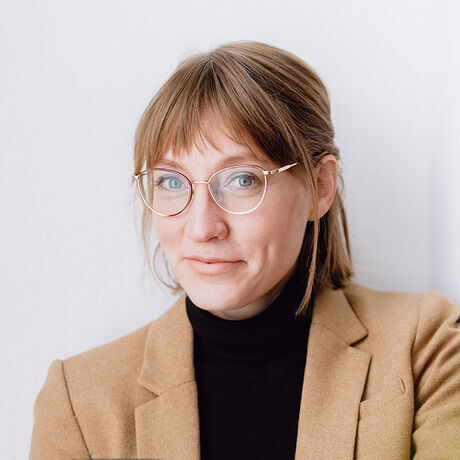 Kr headshot 2023 square