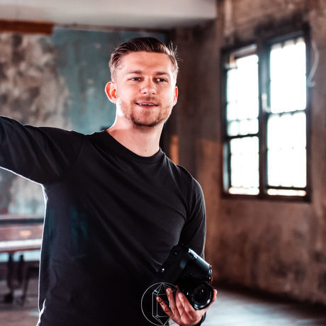 C4291547 eadc 4643 b4a5 6e996dcc06e8