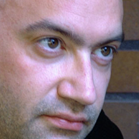 Avatar looking right