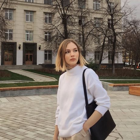 B7418806 9448 493b 91ad 1de747a481ee