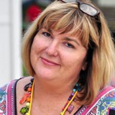 Amy vaughan headshot