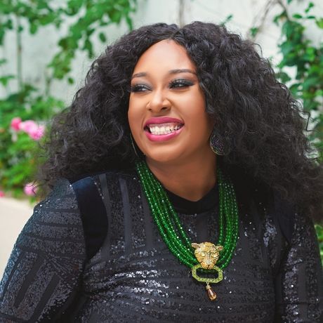 V190917 sassyj quirk 028sq 2048px