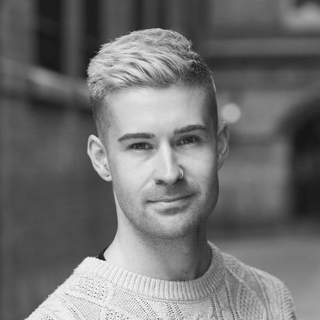 Met25.7.19 32o7204 square