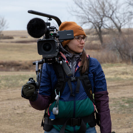 Gabriellagarciapardo camera headshot