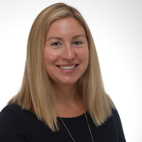 Catherine smith headshot for start up week