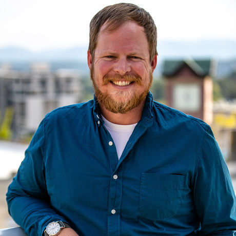 2019 robbins headshot copy