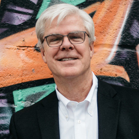 Leslie 6 head   shouulders