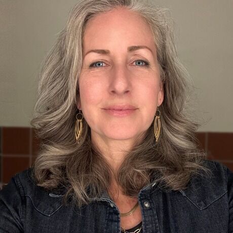 Alison portrait25 sqsh