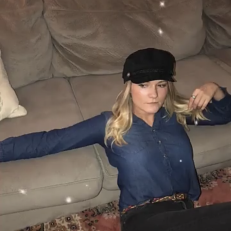 1f097ad8 dc7e 4614 8479 46ef9bd17908