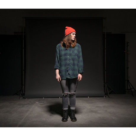 Julia in studio smol