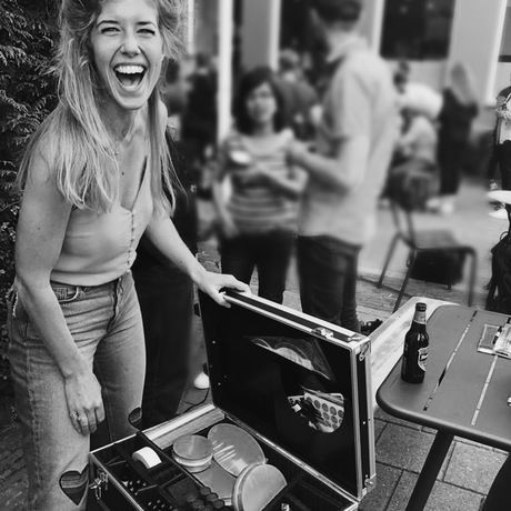 48f46ec9 f665 4637 8566 51d196d125ca