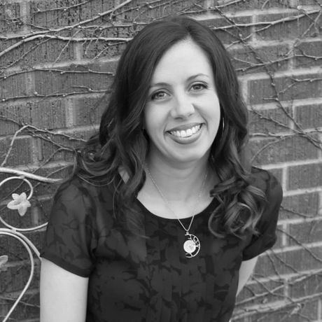 Matina profile pic b w