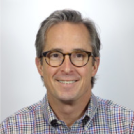 Mccathren headshot 2018