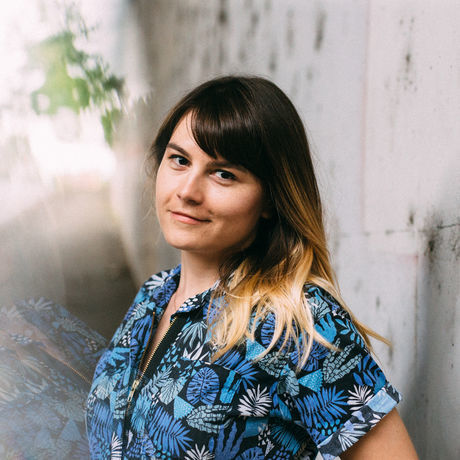 Madalina anton headshot