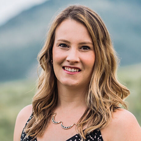 Erin porter headshot