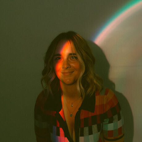 Maddie adrian 01907 websize