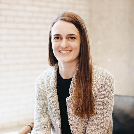 Frwd bain headshots 2022 fullres emily bathe 3