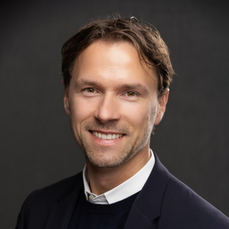 Jonas spott headshot 1 fb used