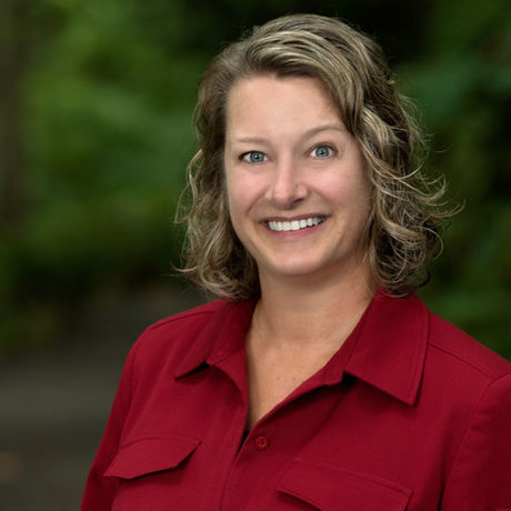 Headshot linkedin erika olson