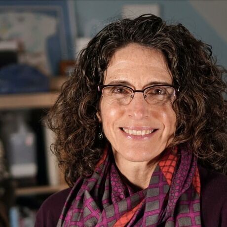 022b2f05 227b 4cc8 9e83 5444a1cd1383