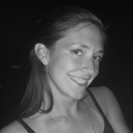 Emily enloe headshot