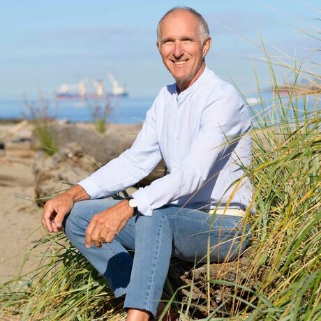 Eta team portraits 2020small gerry 1013  3 