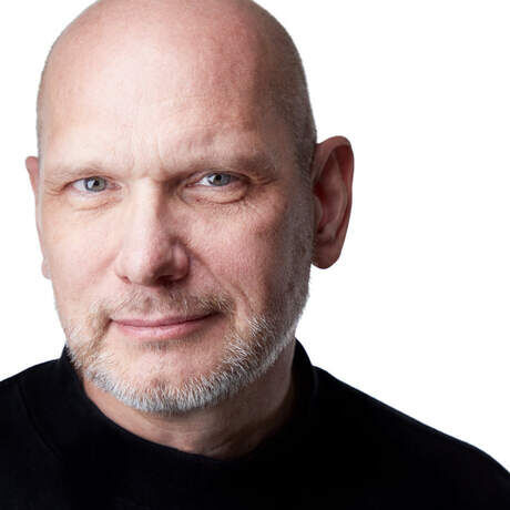 200f2 ottawa headshot photographer rob v2